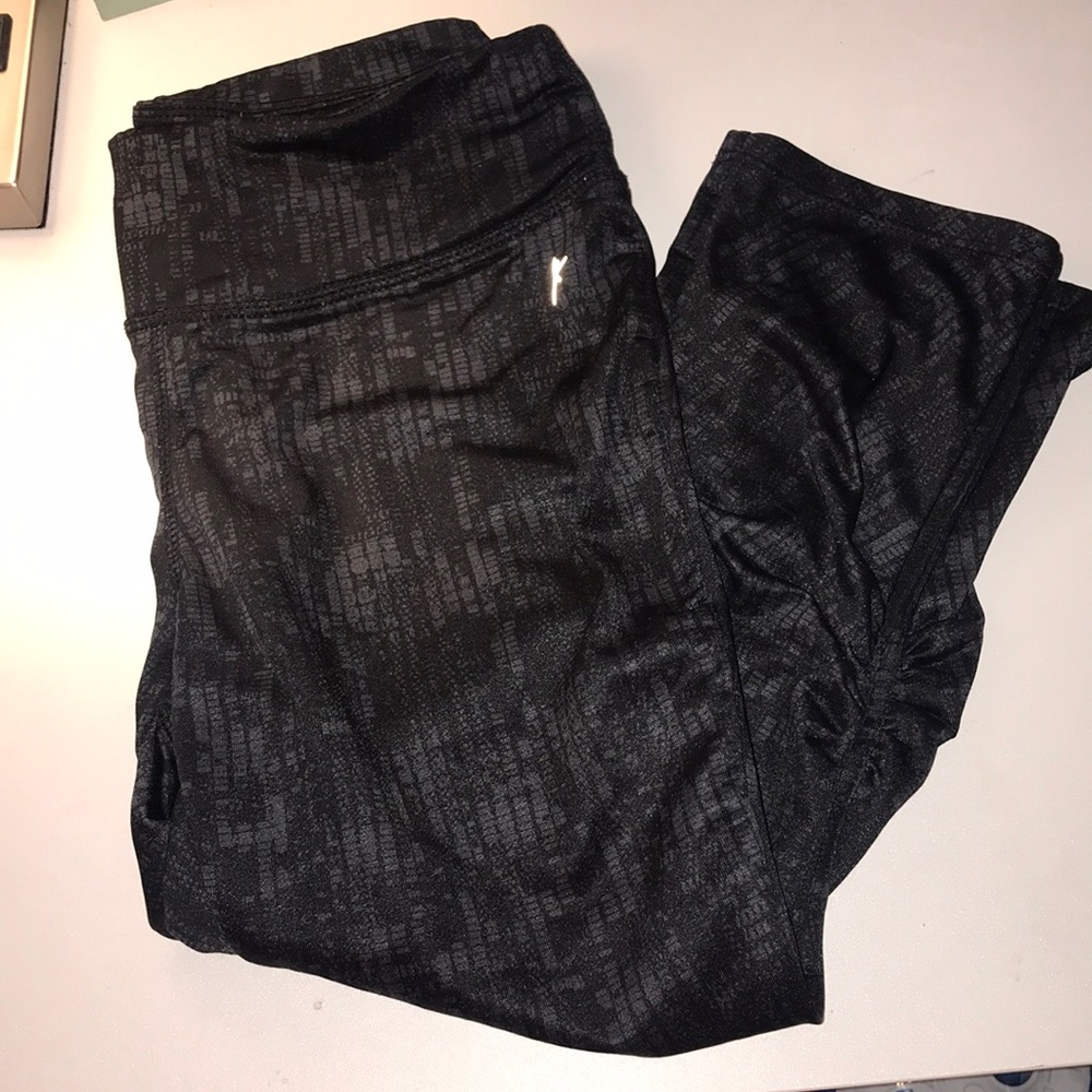 Cropped dry fit leggings